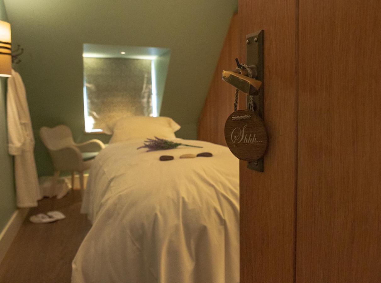 Swan Hotel & Spa Лавенем Екстериор снимка