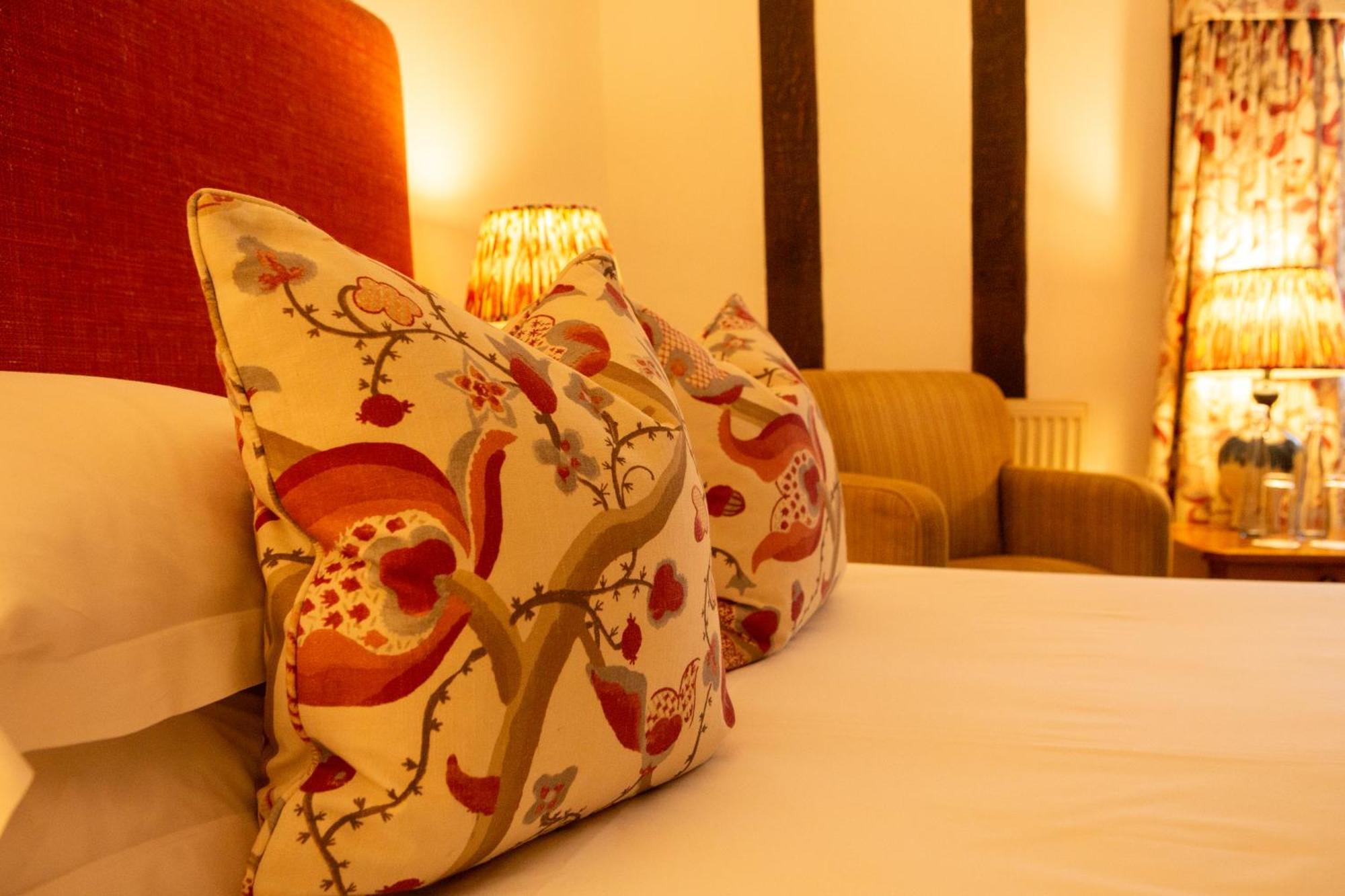 Swan Hotel & Spa Лавенем Екстериор снимка