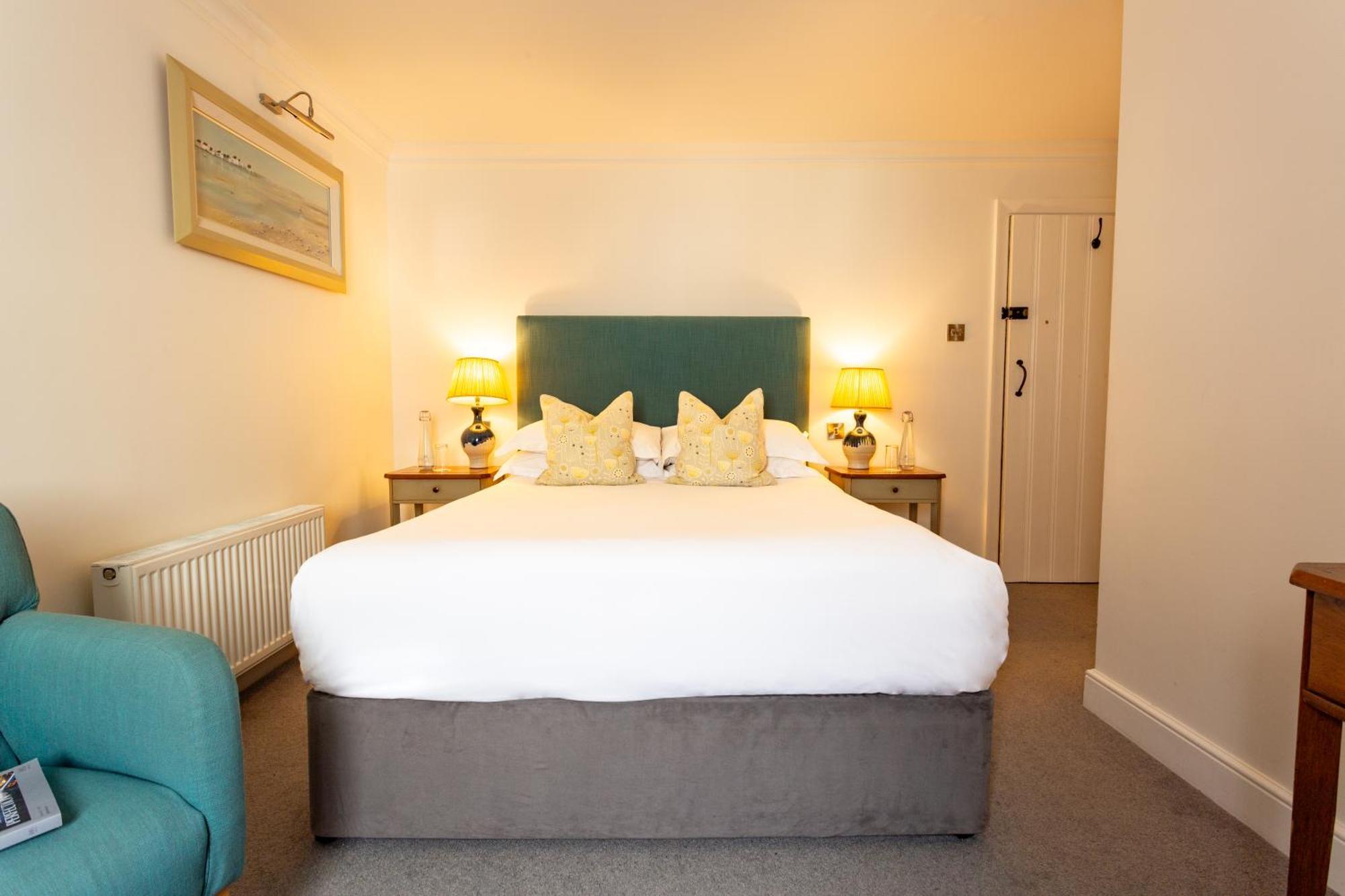 Swan Hotel & Spa Лавенем Екстериор снимка