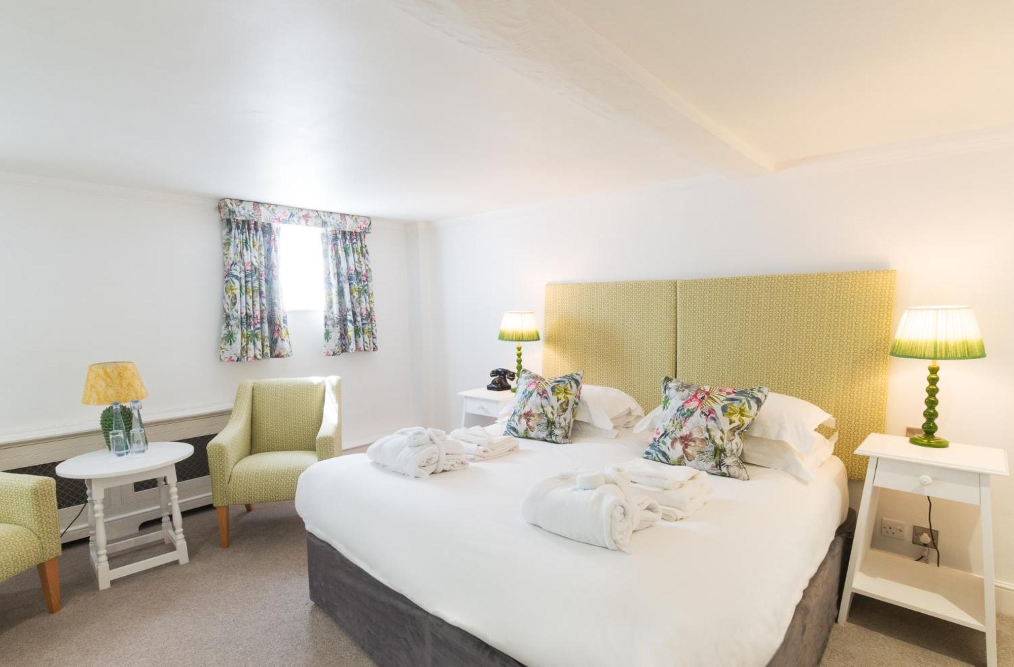 Swan Hotel & Spa Лавенем Екстериор снимка